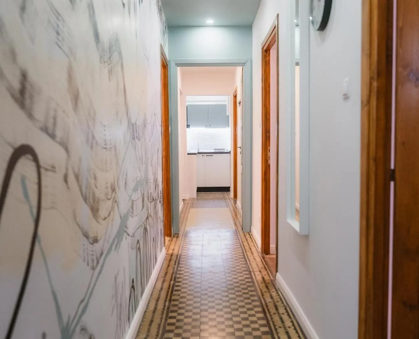 Black Habit Accomodation Bucharest Bed & Breakfast